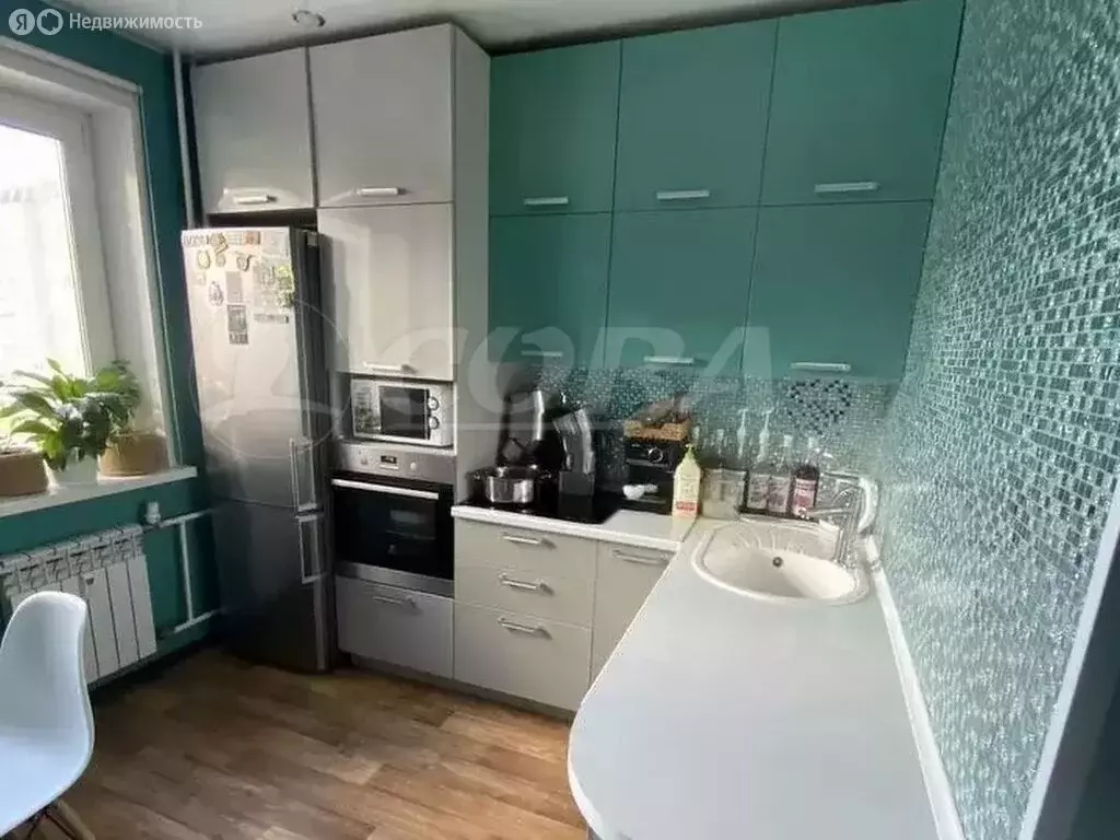 2-комнатная квартира: Тюмень, улица Николая Ростовцева, 12 (56.9 м) - Фото 0
