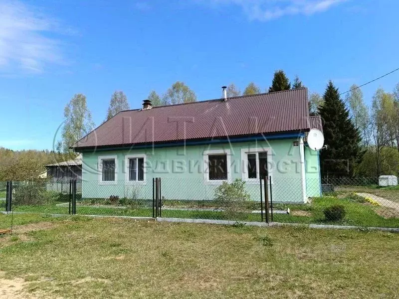 Дом в Ленинградская область, Лодейнопольский район, Алеховщинское ... - Фото 0