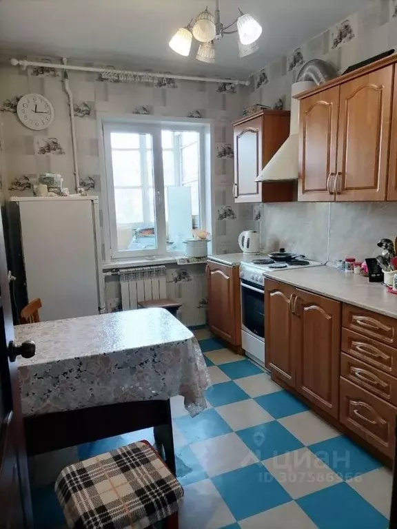 3-к кв. Бурятия, Улан-Удэ ул. Тулаева, 130 (65.0 м) - Фото 0