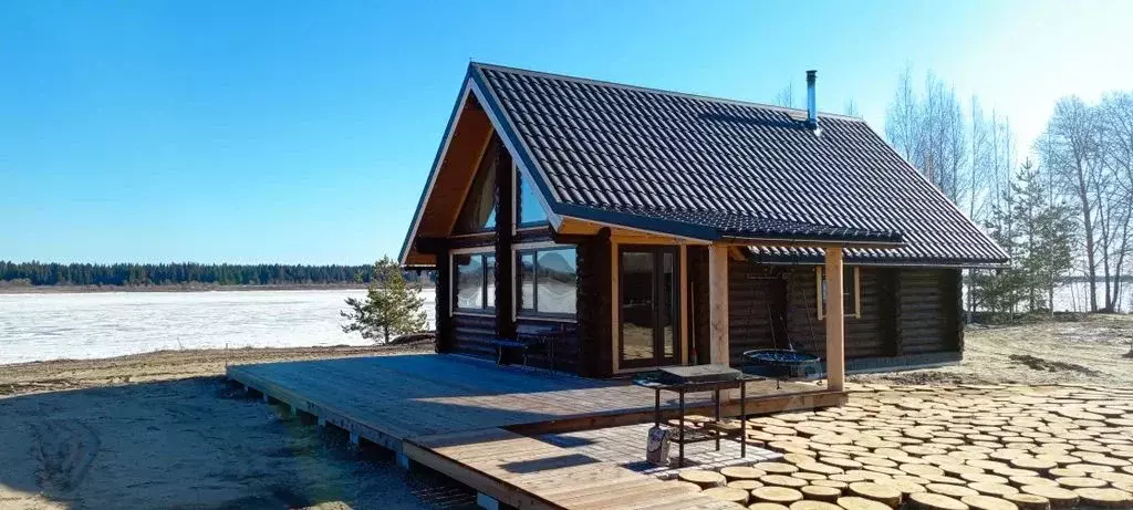 Дом в Архангельская область, Виноградовский муниципальный округ, пос. ... - Фото 1