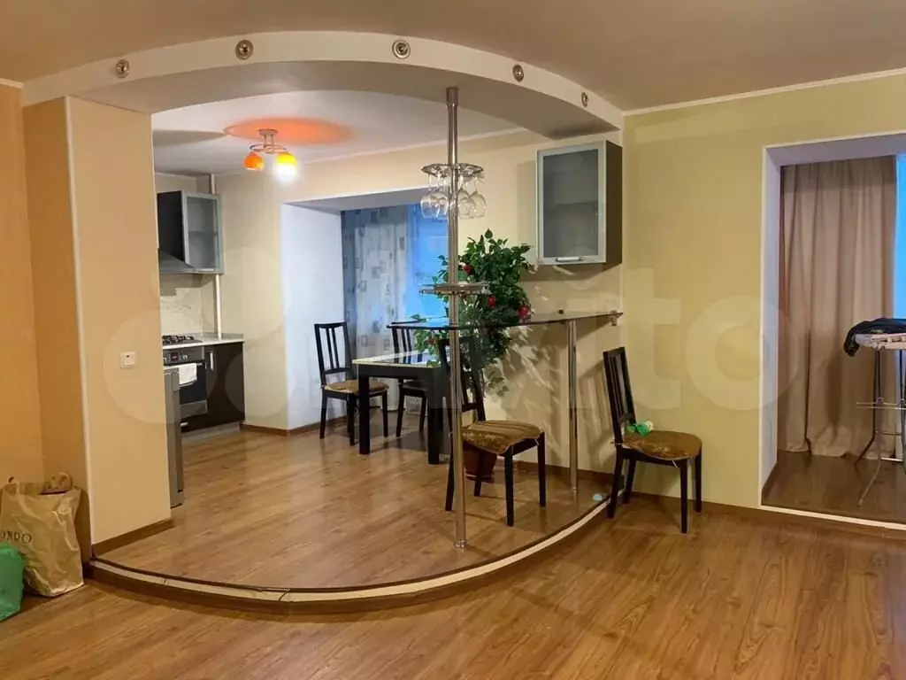 2-к. квартира, 60 м, 8/9 эт. - Фото 0