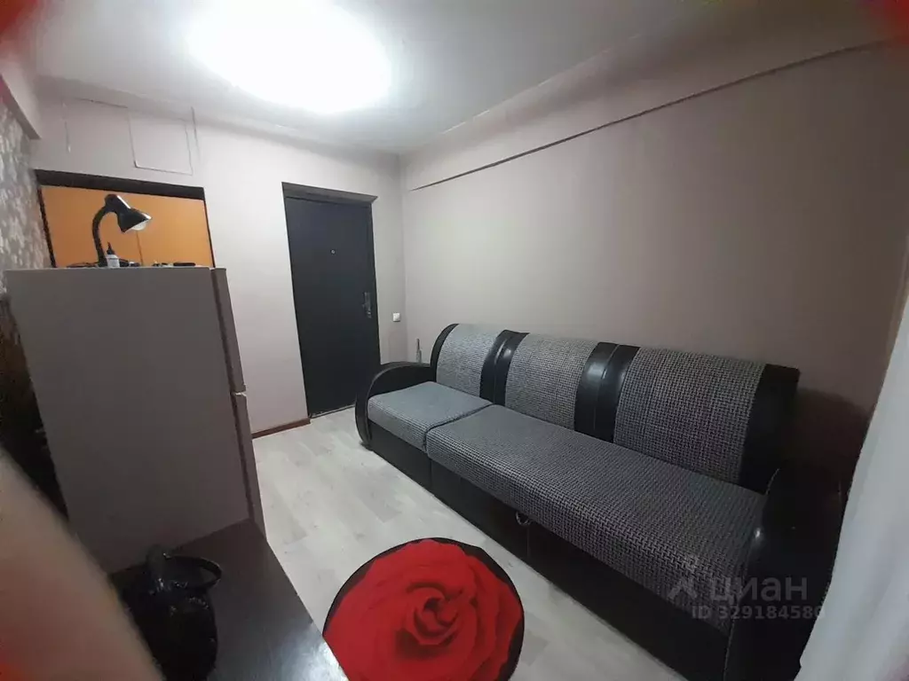 Комната Красноярский край, Ачинск ул. Дружбы Народов, 9 (18.1 м) - Фото 2