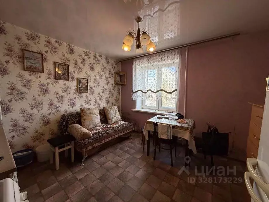 2-к кв. Татарстан, Зеленодольск Тукая ул., 22 (37.5 м) - Фото 1