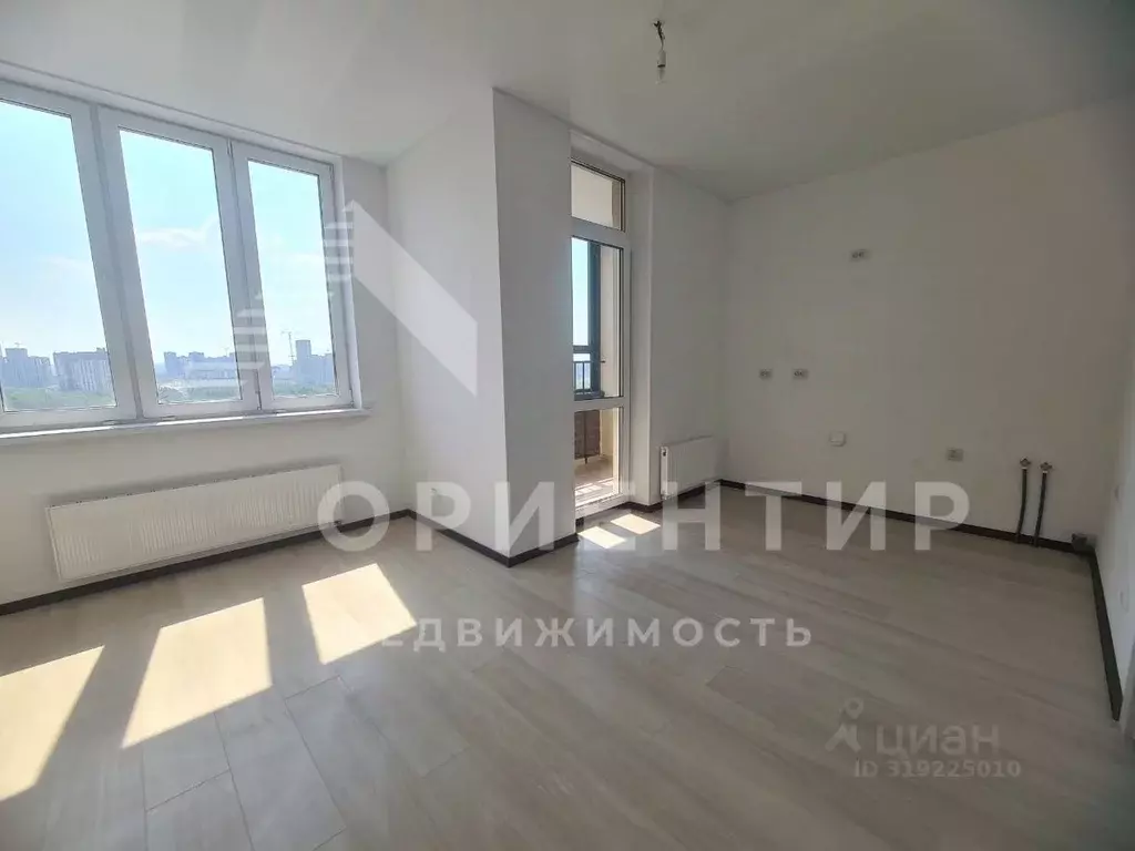 Студия Свердловская область, Екатеринбург ул. Академика Ландау, 32 ... - Фото 1