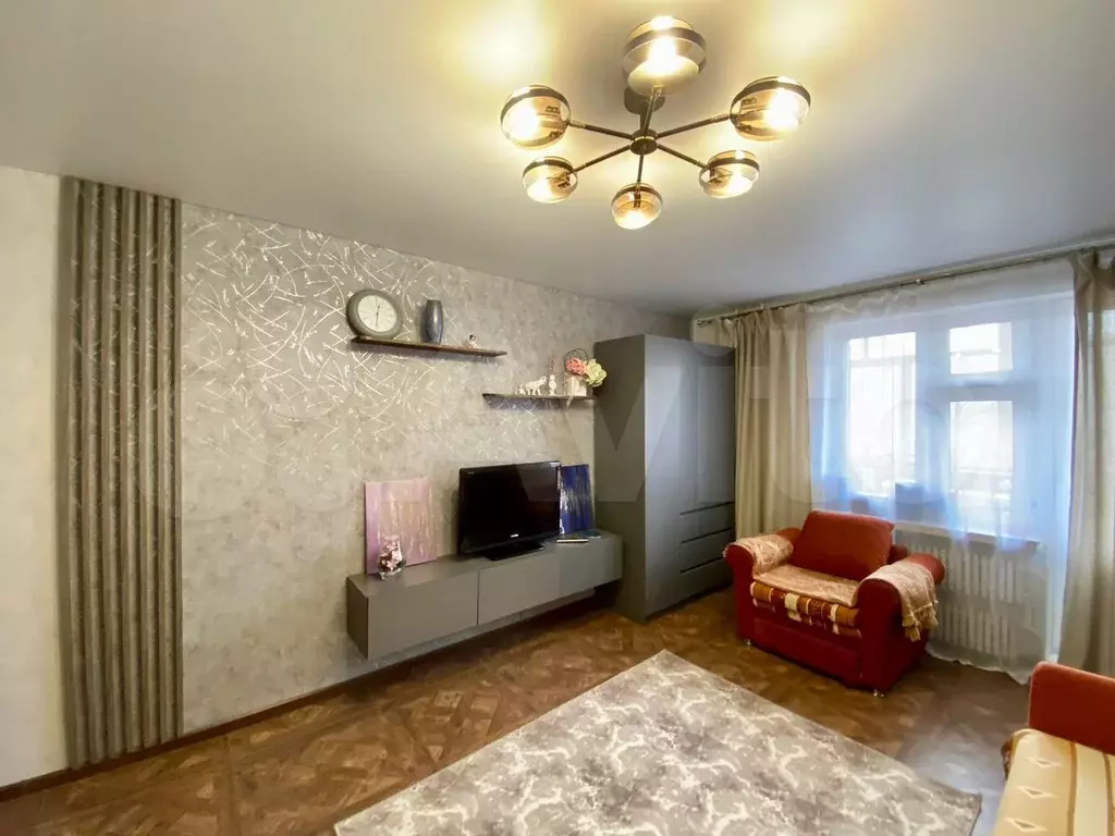 1-к. квартира, 35 м, 2/9 эт. - Фото 0