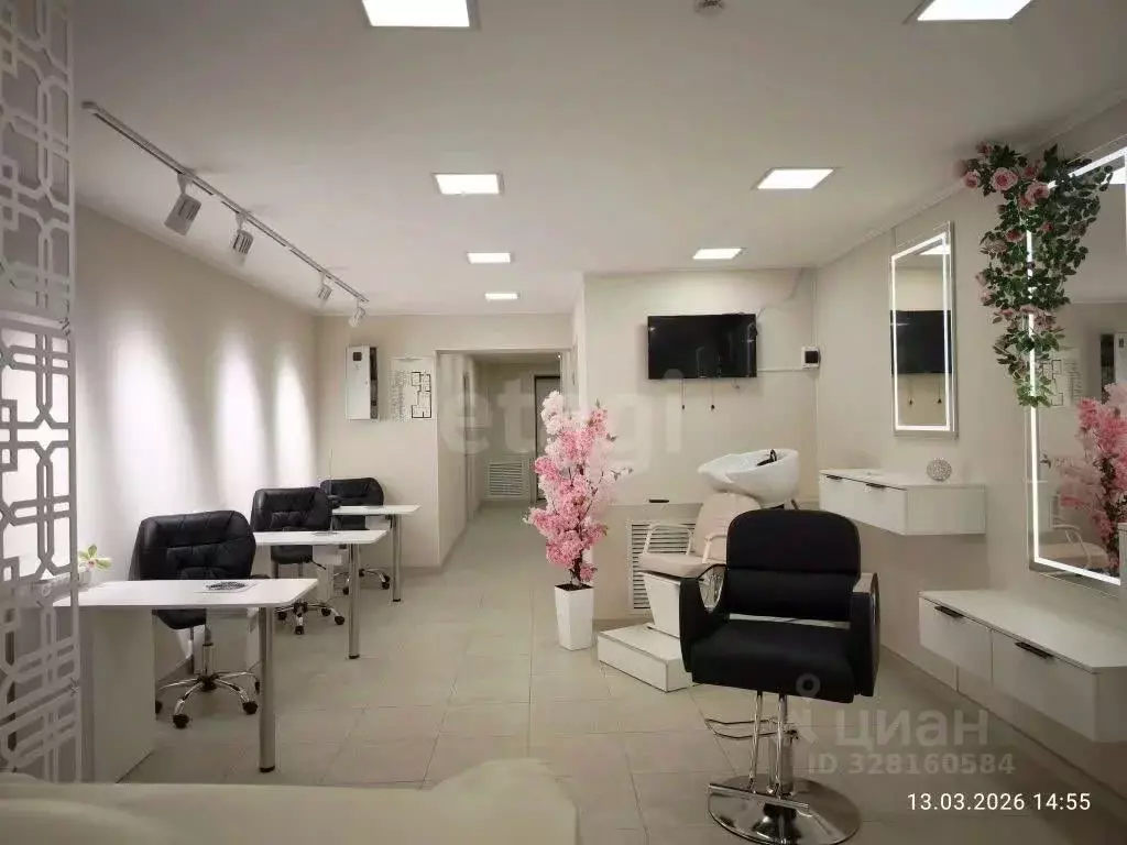 Помещение свободного назначения в Башкортостан, Уфа Айская ул., 37 (13 ... - Фото 1