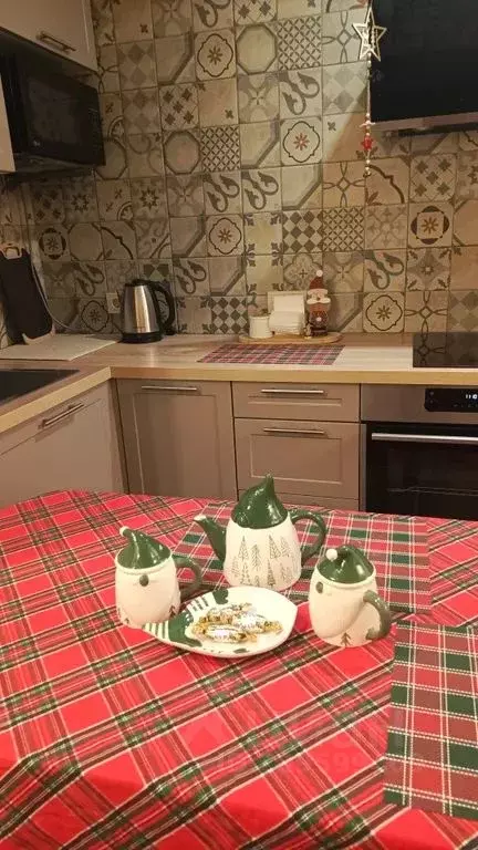 1-к кв. Псковская область, Псков ул. Ижорского Батальона, 13 (35.0 м) - Фото 1