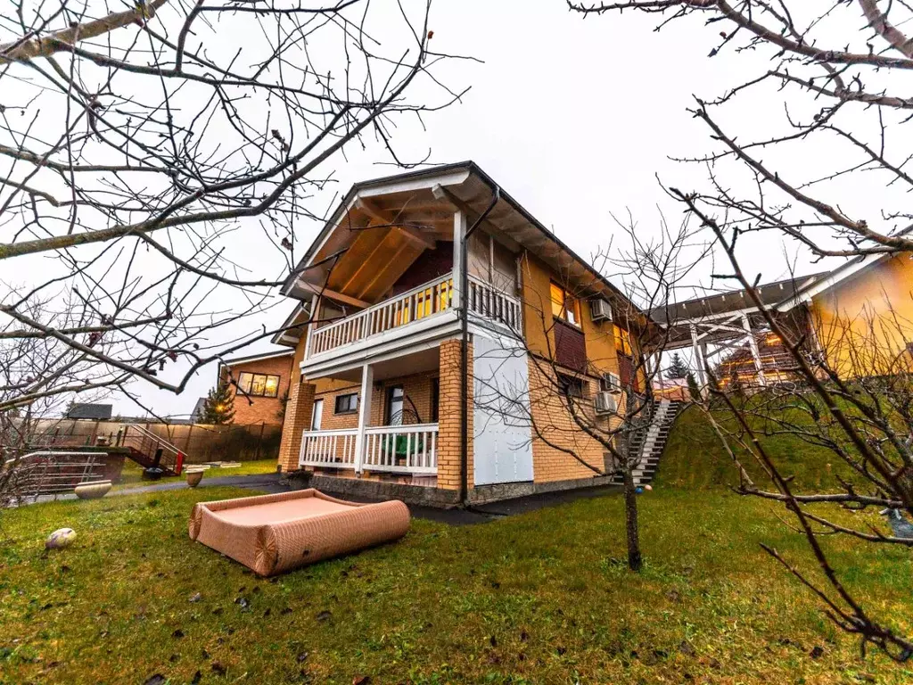 Дом в Ленинградская область, Всеволожский район, Бугровское городское ... - Фото 1