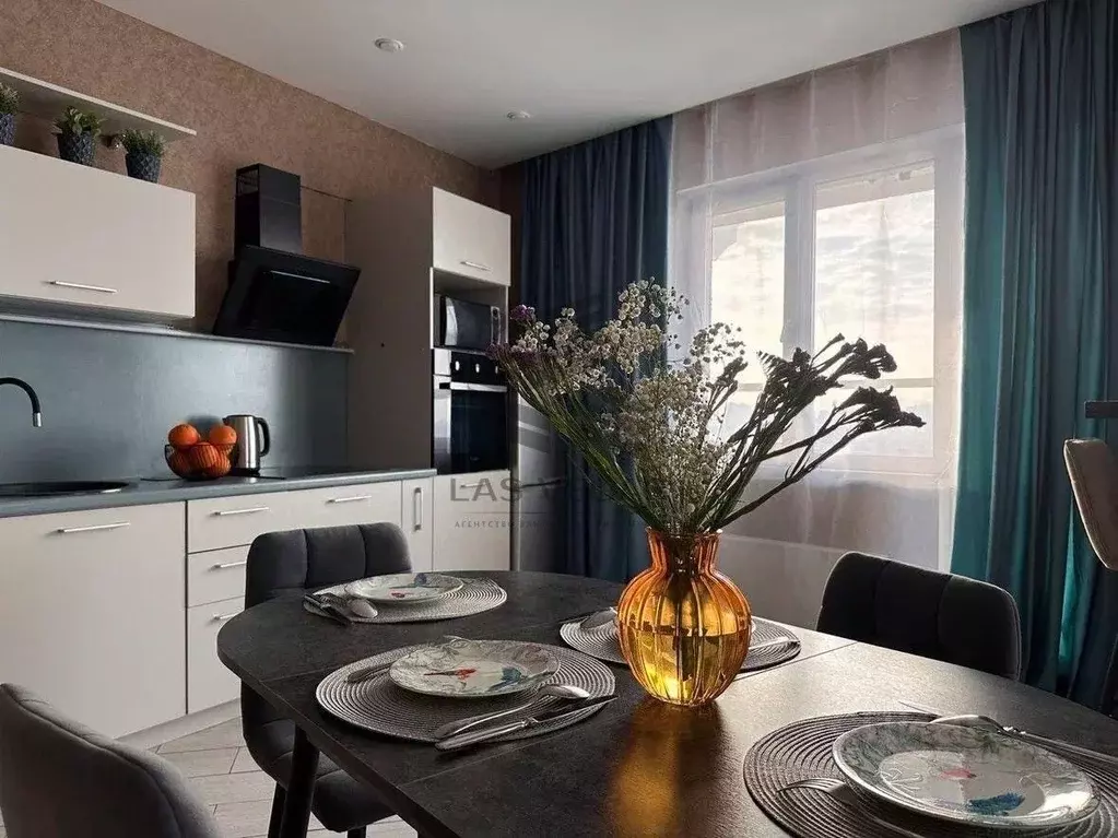 2-к кв. Татарстан, Казань ул. Гастелло, 7 (60.0 м) - Фото 2