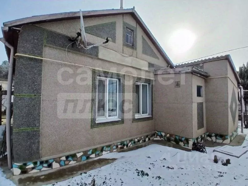 Дом в Крым, Саки ул. Садовая (61 м) - Фото 1