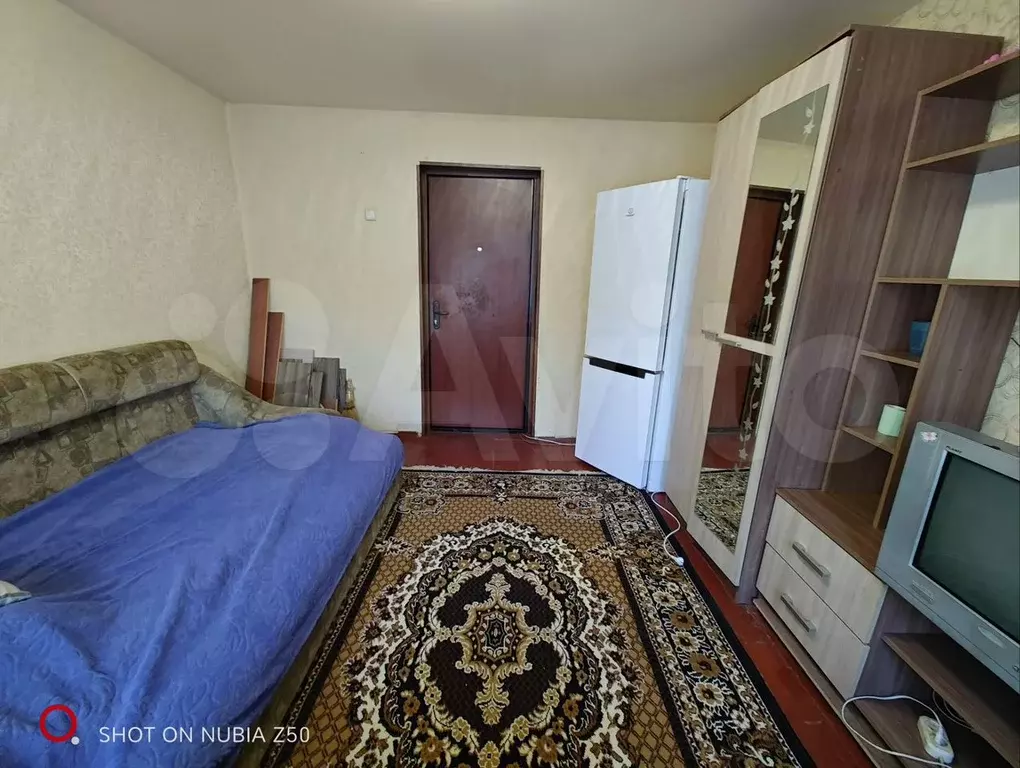 Комната 14 м в 8-к., 4/9 эт. - Фото 1
