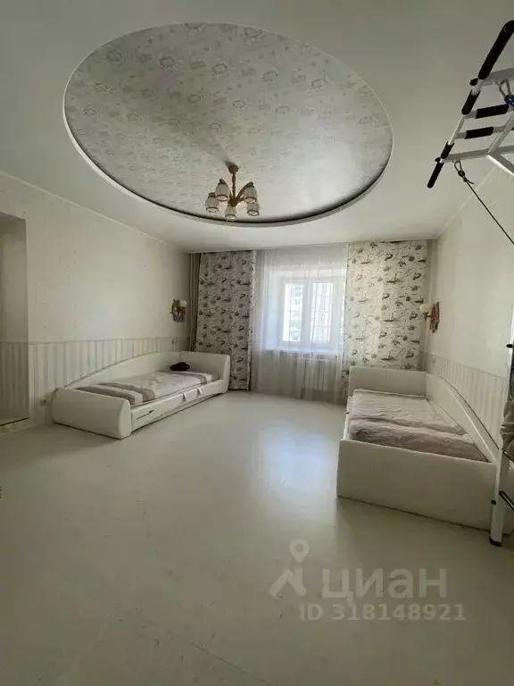 2-к кв. Татарстан, Казань ул. Адоратского, 3в (88.0 м) - Фото 0