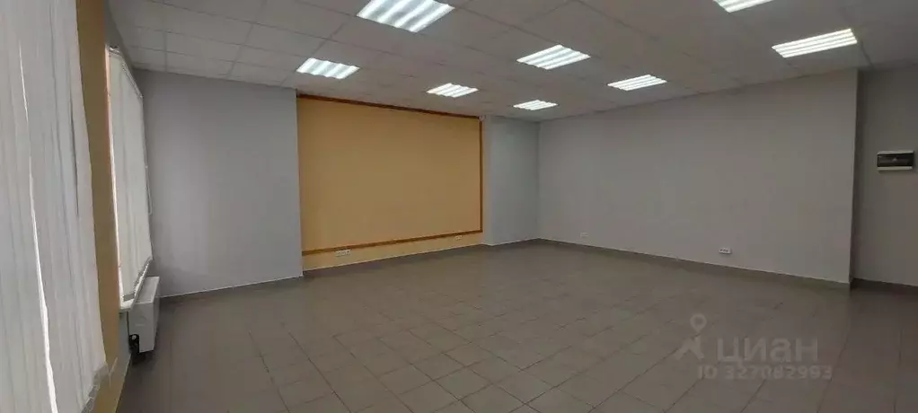 Помещение свободного назначения в Свердловская область, Екатеринбург ... - Фото 1