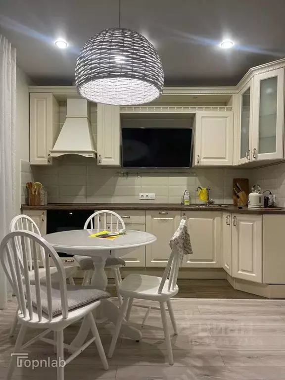 3-к кв. Санкт-Петербург ул. Русановская, 19к3 (90.0 м) - Фото 1