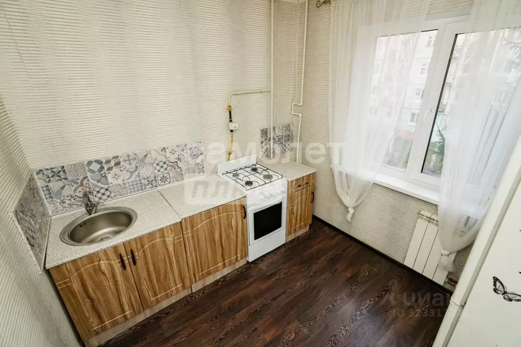 1-к кв. Омская область, Омск Заозерный мкр, ул. Бородина, 8/3 (37.5 м) - Фото 2