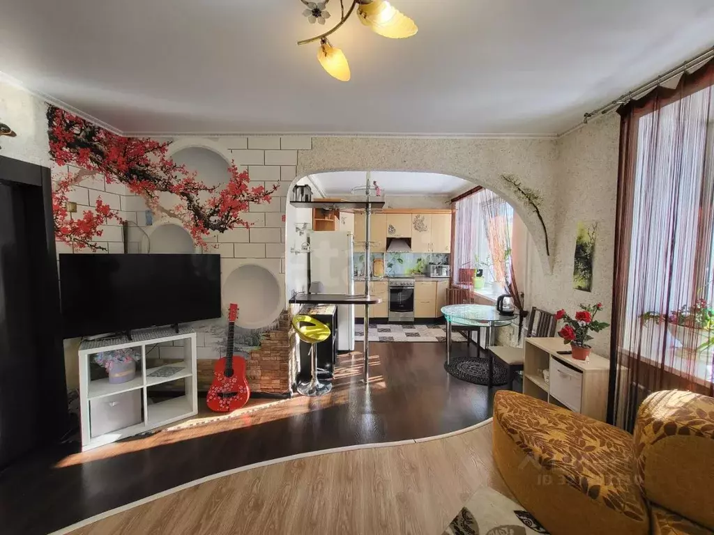 2-к кв. Тюменская область, Тюмень ул. Хохрякова, 32 (60.0 м) - Фото 1