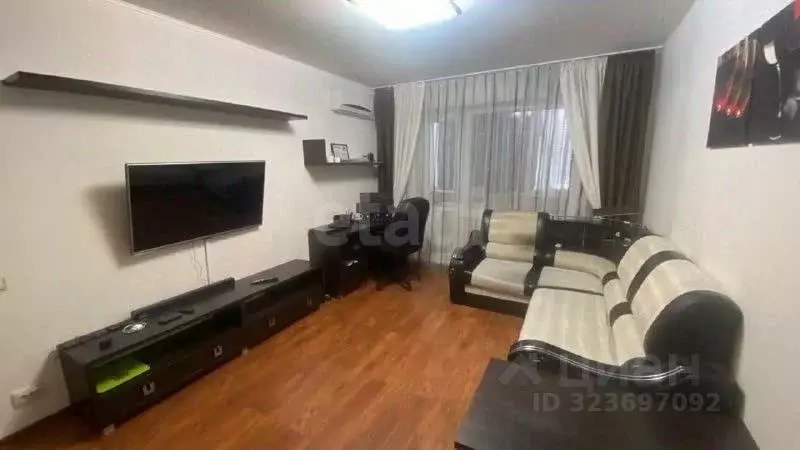 2-к кв. Белгородская область, Старый Оскол Жукова мкр, 21 (53.5 м) - Фото 1