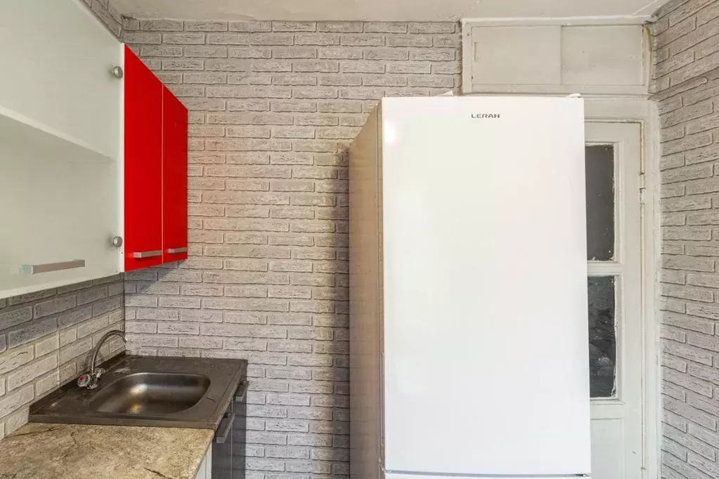 3-к кв. Омская область, Омск Городок Нефтяников мкр, ул. ... - Фото 2