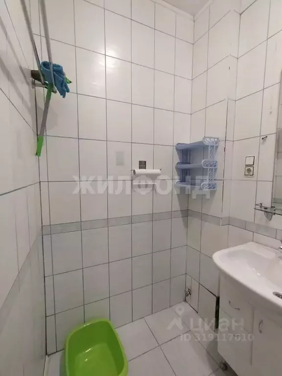 2-к кв. Новосибирская область, Новосибирск 1-й Краснодонский пер., 10 ... - Фото 1