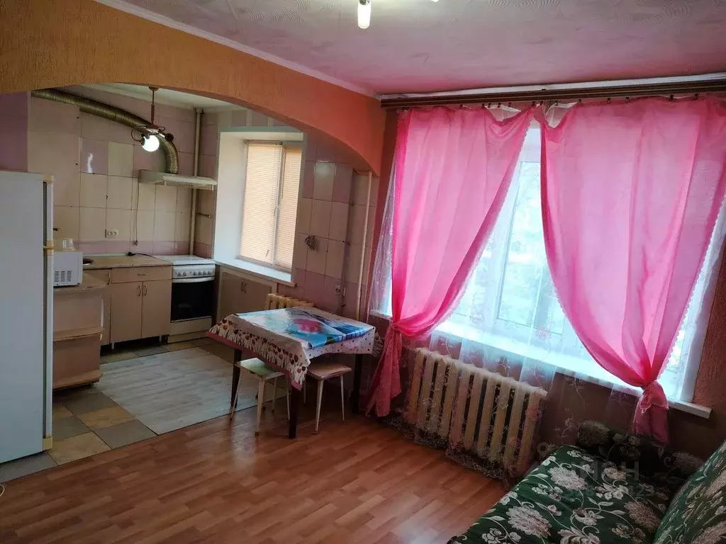 Студия Саратовская область, Энгельс ул. Колотилова, 34 (30.0 м) - Фото 1