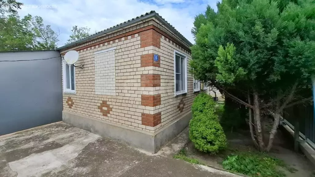 Дом в станица Староизобильная, улица Гагарина (85 м) - Фото 0
