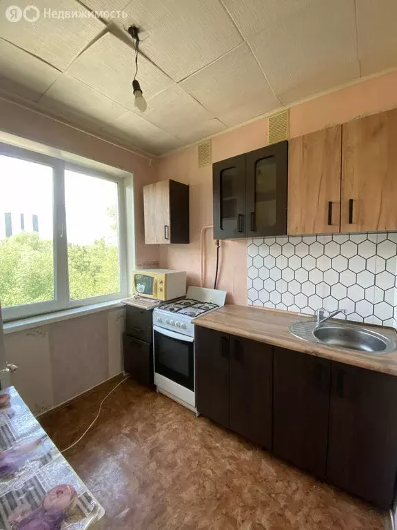 2-комнатная квартира: Миасс, улица Попова, 15 (47 м) - Фото 0