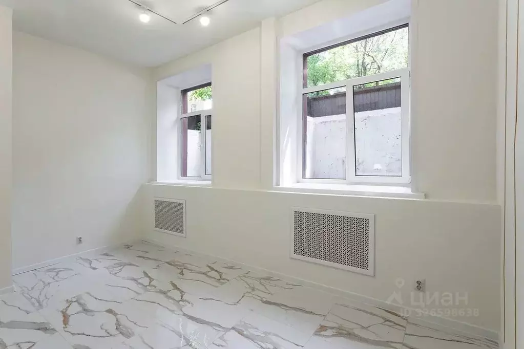 Помещение свободного назначения в Москва Новый Зыковский проезд, 3 (17 ... - Фото 1