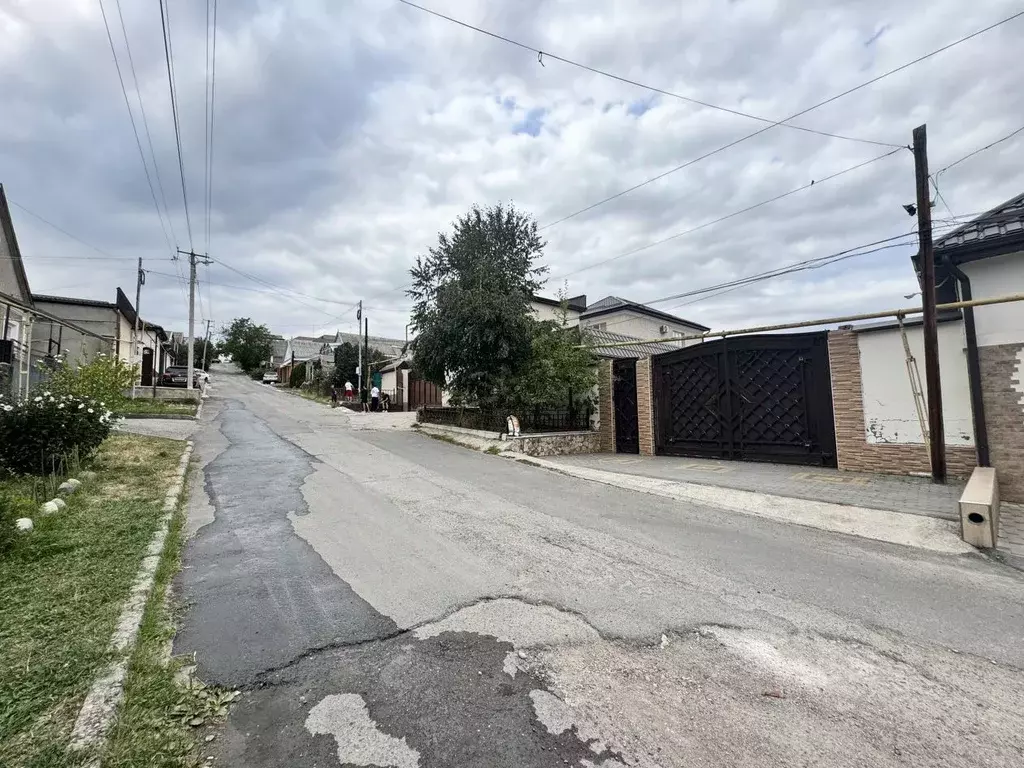 Дом в Кабардино-Балкария, Нальчик Вольный Аул кп, Студенческая ул. (54 ... - Фото 2