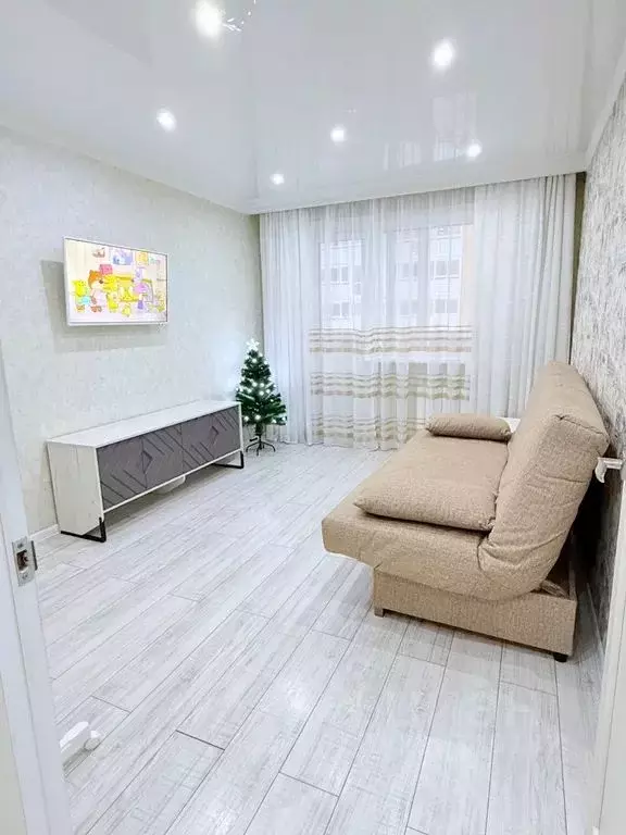 2-к кв. Сахалинская область, Южно-Сахалинск ул. Алексея Максимовича ... - Фото 1