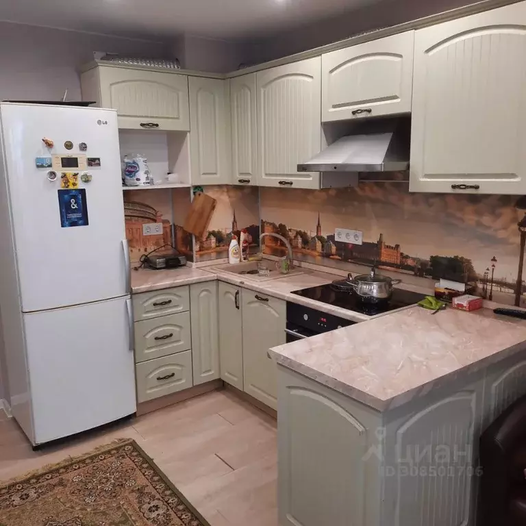 1-к кв. Тюменская область, Тюмень ул. Газопромысловая, 3 (56.6 м) - Фото 2