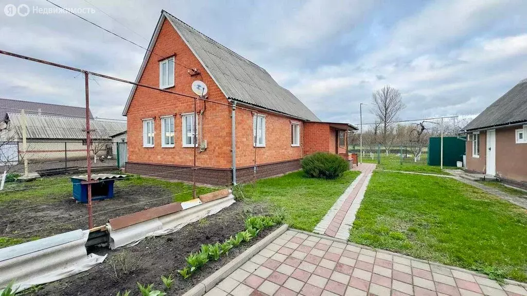 Дом в Белгородская область, Яковлевский муниципальный округ, село ... - Фото 1