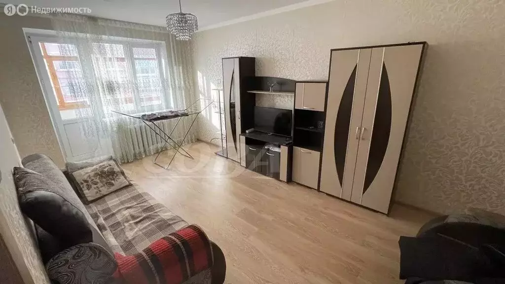 2-комнатная квартира: Тюмень, улица Свердлова, 22 (50 м) - Фото 1