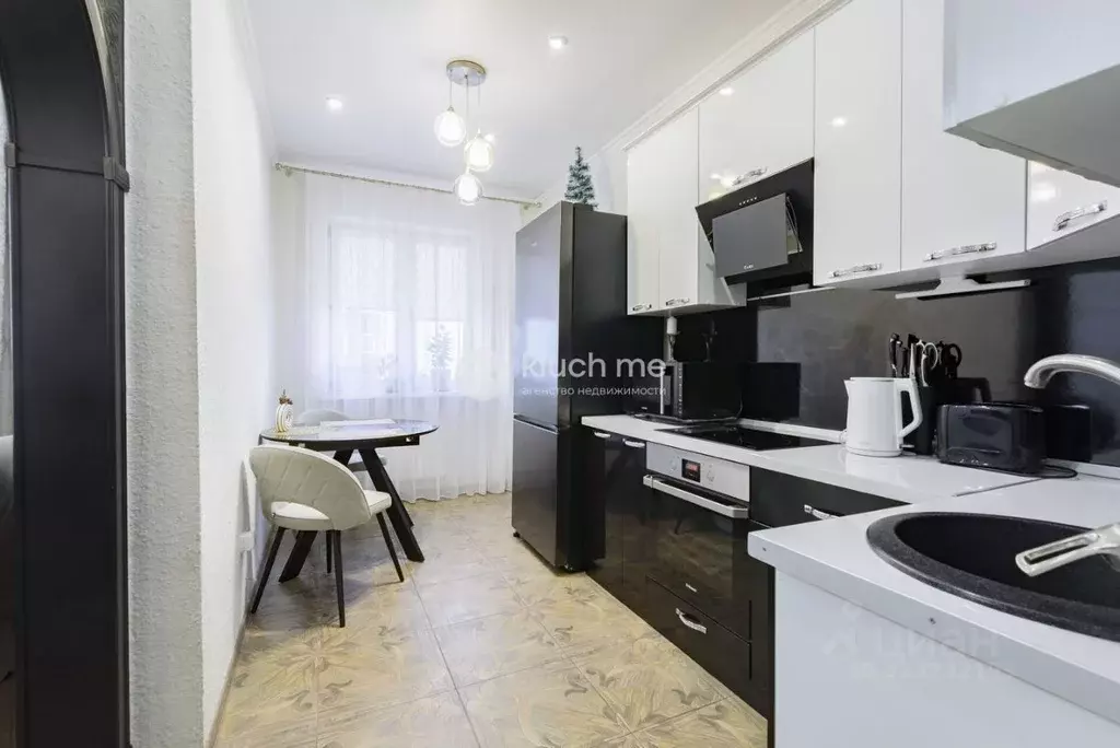 1-к кв. Татарстан, Казань просп. Альберта Камалеева, 34Б (41.1 м) - Фото 1