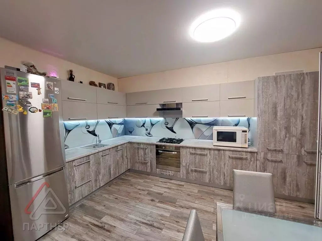 2-к кв. Ульяновская область, Димитровград Братская ул., 11В (65.6 м) - Фото 1