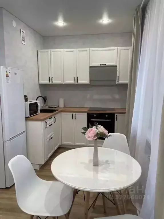 Студия Татарстан, Казань ул. Сабира Ахтямова, 1к1 (32.0 м) - Фото 1