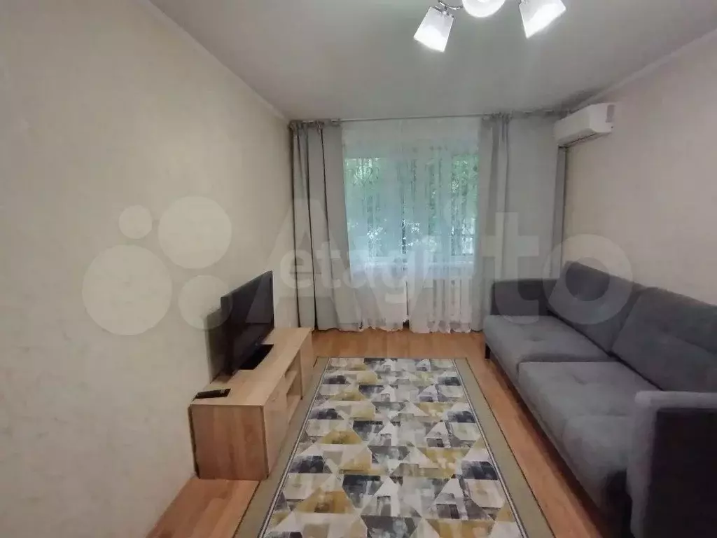 1-к. квартира, 30 м, 1/5 эт. - Фото 1