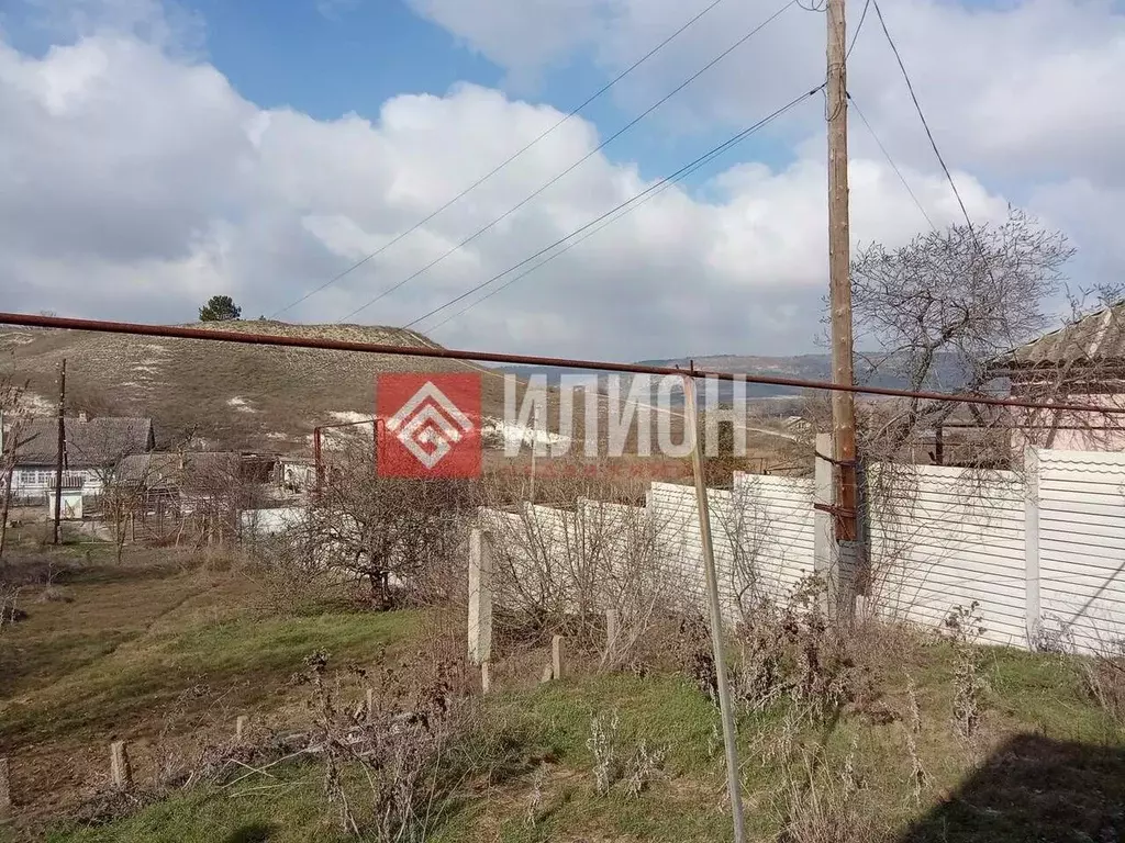 Дом в Крым, Бахчисарайский район, Железнодорожненское с/пос, с. Речное ... - Фото 2