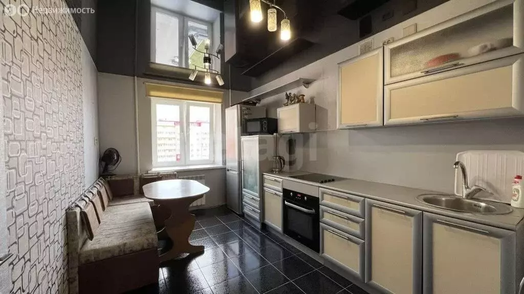 2-комнатная квартира: Миасс, улица Богдана Хмельницкого, 72 (57.6 м) - Фото 2