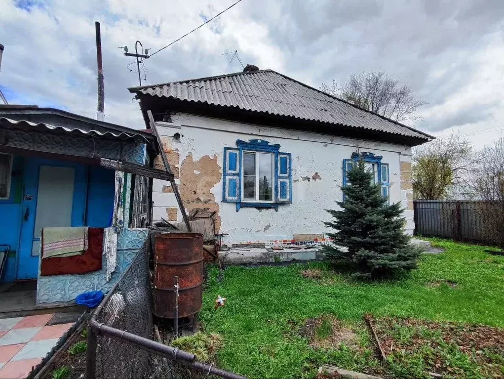 Дом в Кемеровская область, Ленинск-Кузнецкий Партизанская ул., 4А (65 ... - Фото 0