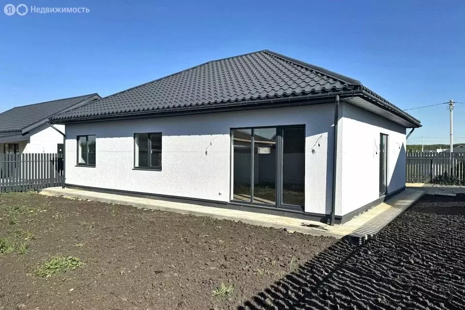 Дом в Индустриальный, Витаминная улица, 103 (104 м) - Фото 1