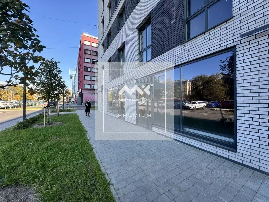 Торговая площадь в Санкт-Петербург просп. Энгельса, 31 (55 м) - Фото 0