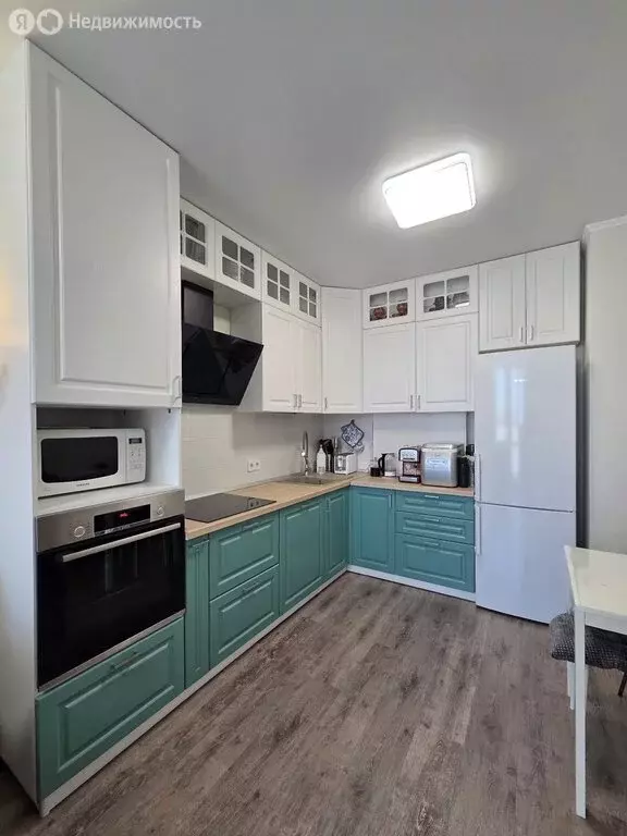 2-комнатная квартира: Омск, улица Крупской, 13А (56 м) - Фото 2