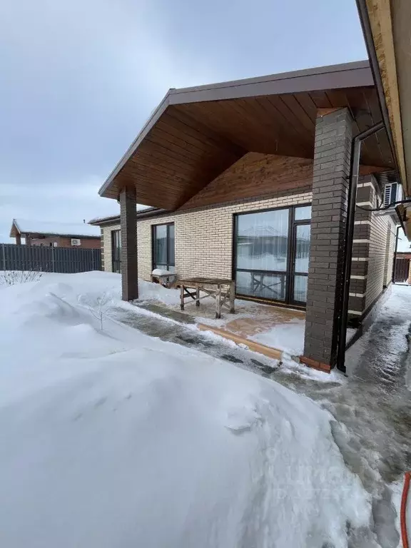 Коттедж в Саратовская область, с. Усть-Курдюм ул. Имени Т.Е. Лянгер ... - Фото 2