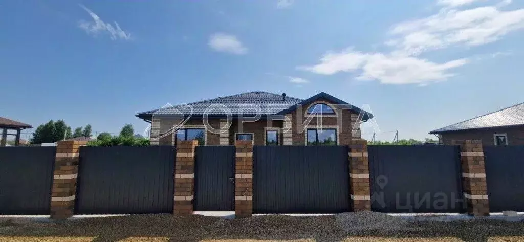 Дом в Тюменская область, Тюмень Салаирский тракт, 3-й км (119 м) - Фото 1