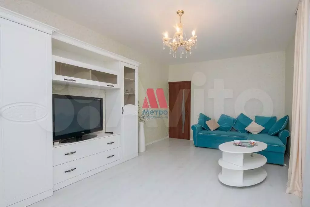 1-к. квартира, 45 м, 2/18 эт. - Фото 0