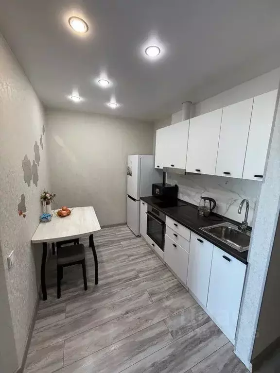 2-к кв. Приморский край, Владивосток ул. Часовитина, 13 (40.0 м) - Фото 1