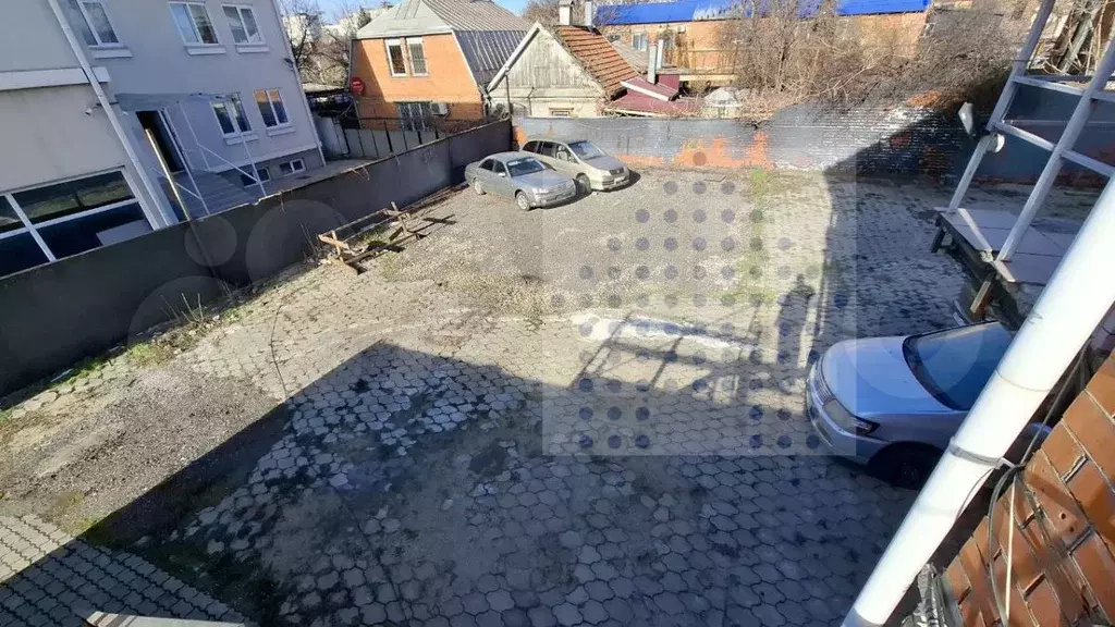 Ломбард, магазин, кафе, пекарня, 63 кв. м. на первой линии улицы ... - Фото 1