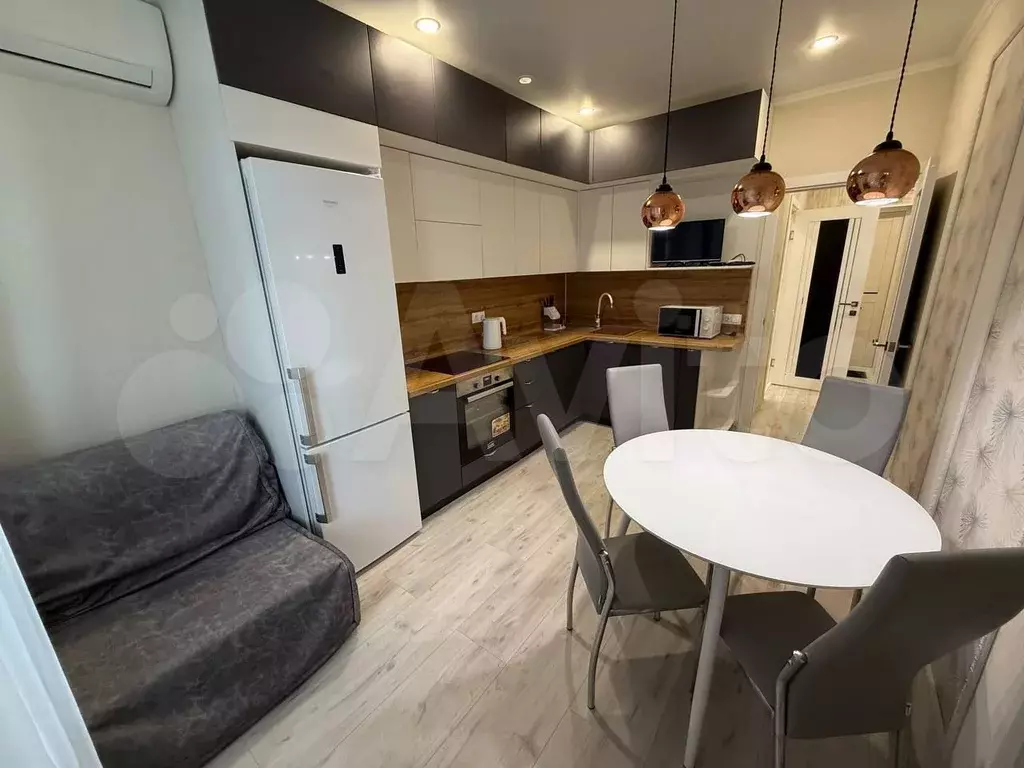 1-к. квартира, 45 м, 2/8 эт. - Фото 1