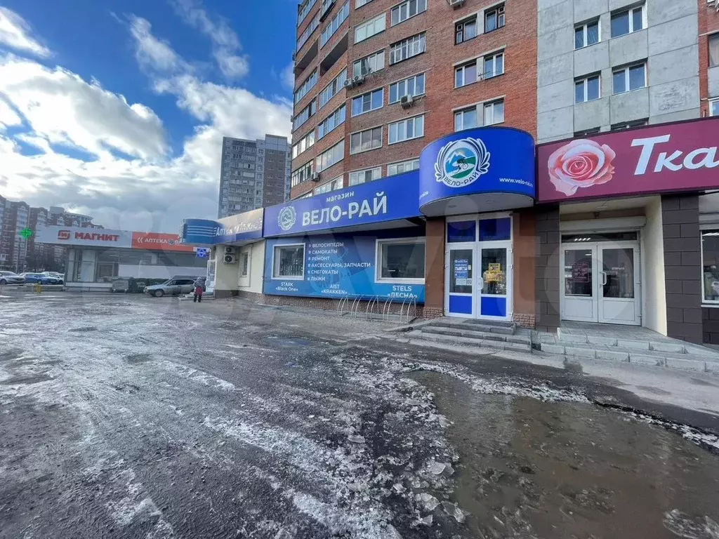 Торговая площадь с отличным трафиком, 181.2 м - Фото 1