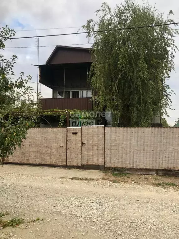 Дом в Краснодарский край, Крымск ул. Карла Либкнехта (170 м) - Фото 1